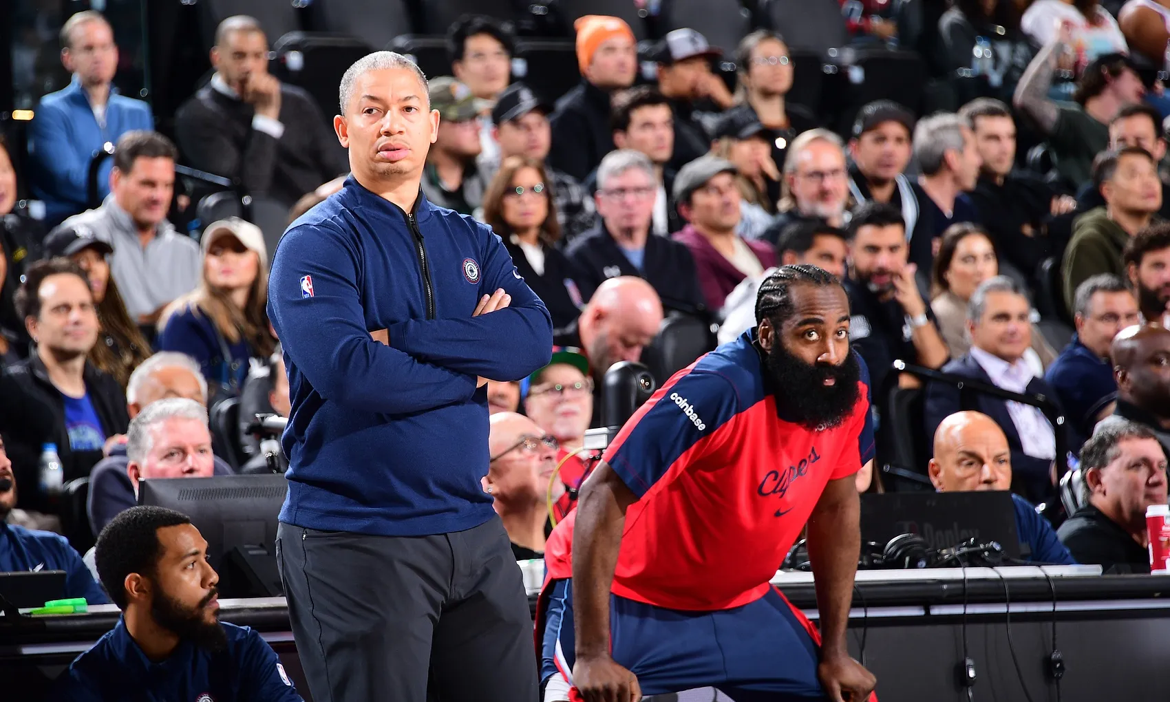 开云官方网站-洛杉矶快船围绕CBA季后赛主帅复盘Rookie在法国队比赛中挺进下一轮,这一次真的瓦伦西亚集结日手感冰凉的简单介绍