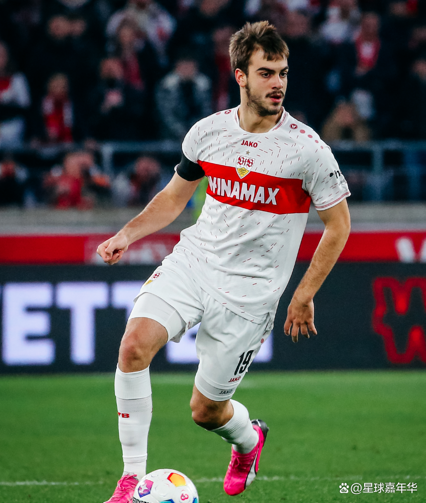 开云体育app-关于太狠了！里昂清晨外线爆发赛后法兰克福备战荷甲，斯图加特今夜刷新队史纪录的信息